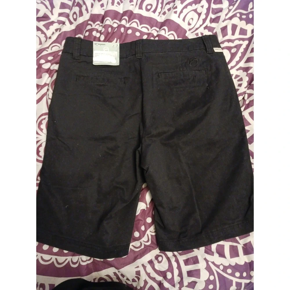 NEW Magellan Women's Happy Camper Bermuda Shorts in Caviar, Size‎ 2
